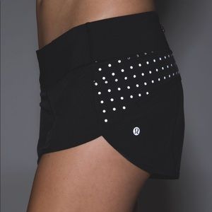 Lululemon Speed Short- Black- Size 6
